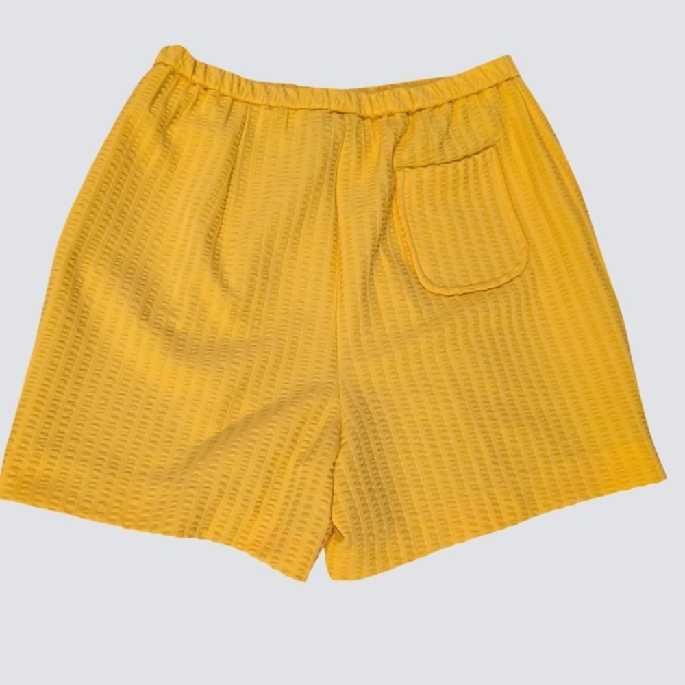 60s Vintage Women's Yellow Seersucker‎ Elastic Waist Shorts MCM Summer